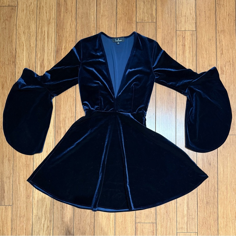Lulu's wrapped in luxe navy blue velvet bell sleeve skater dress
